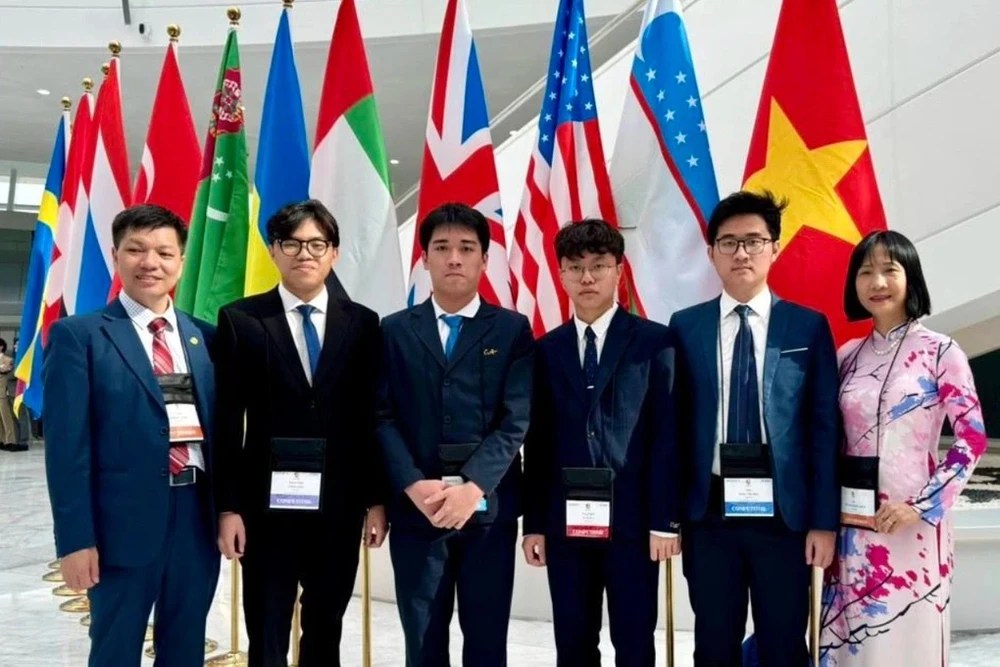 Michael Xie: Gold Medalist at the 2024 International Biology&nbsp;Olympiad
